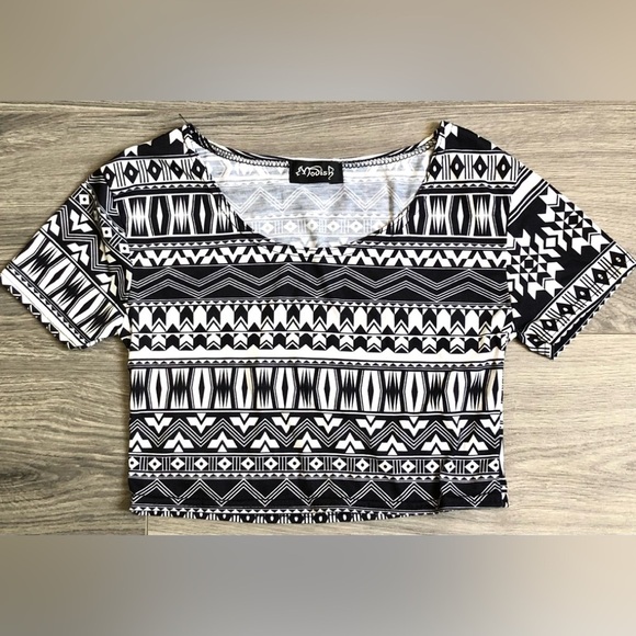 Modish tops - Picture 2 of 8